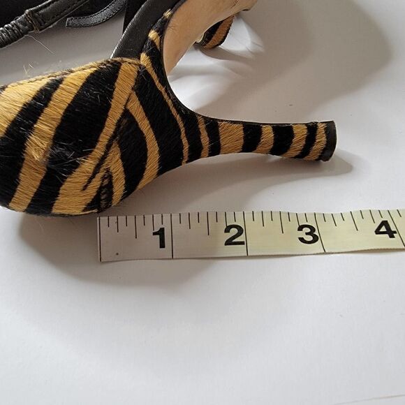 Antonio Melani Panther 12D Faux Fur Bow Heels Size 8.5 - Picture 4 of 11